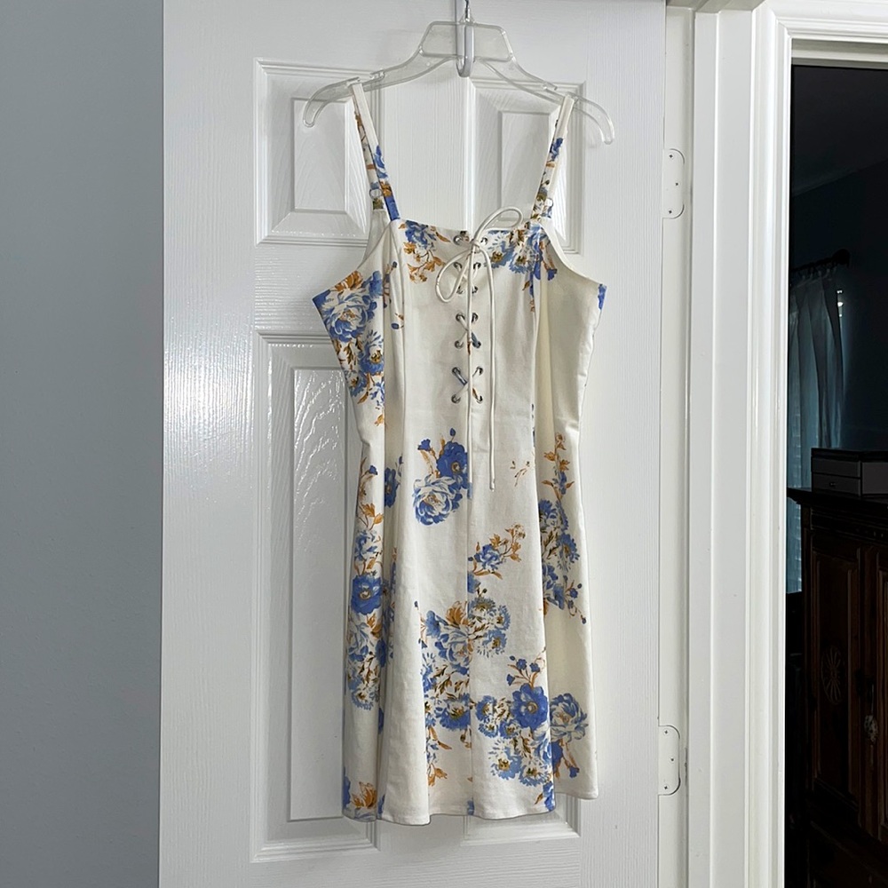 WAYF medium blue/yellow floral mini dress